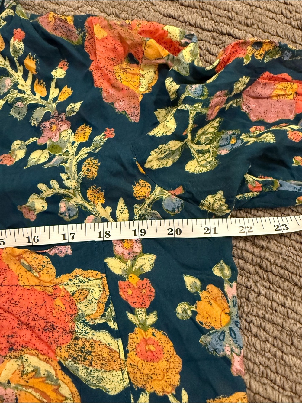 100% Viscose Pilcro by Anthropologie Floral Print Button Down Shirt - Picture 6 of 6